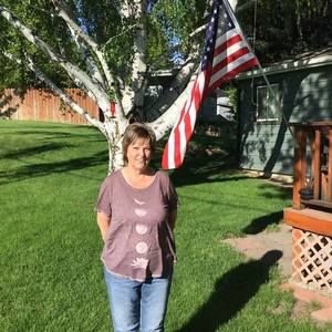 Meet your Posher, Linda